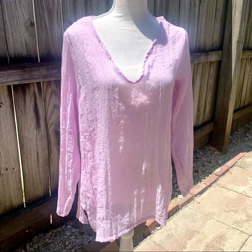 Lavender/Pink Sheer Gauze Pull on Blouse; Size Med